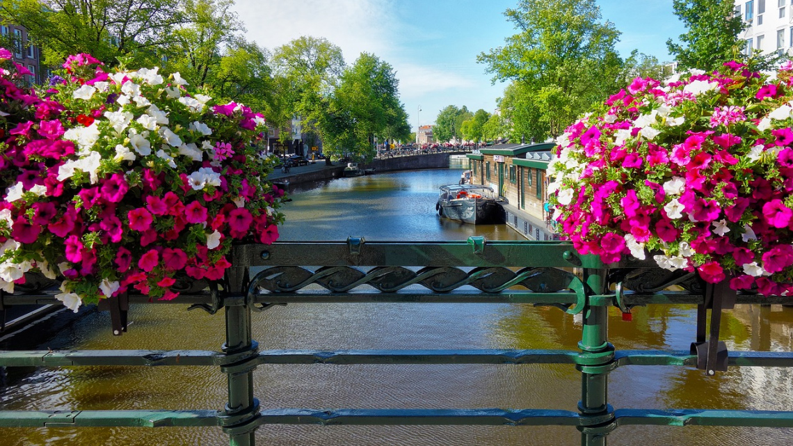 Брюссель + Амстердам. Авіатур