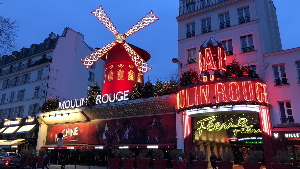 Париж та його український профіль. Авіатур