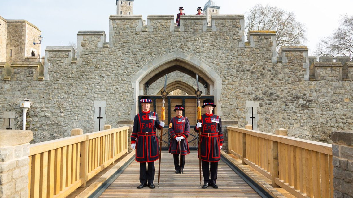 Феєричний Лондон + Единбург