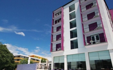 HOTEL ADRIATIC 3*. Биоград-на-мору