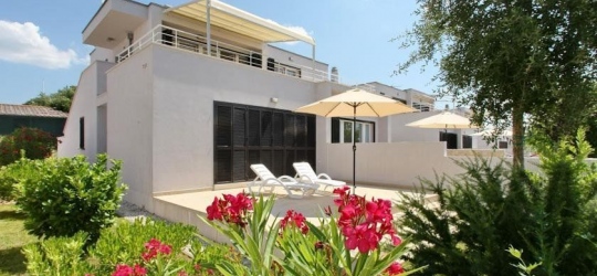 Falkensteiner Apartments Petrcane 4*. Петрчане