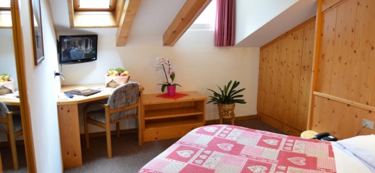 Hotel Ladina 3*