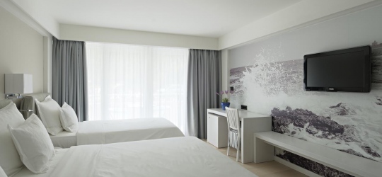  Hotel Osejava 4*. Макарска