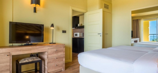 Calheta Beach 4* Кальета